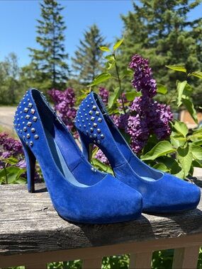 Blue velvet studded heels